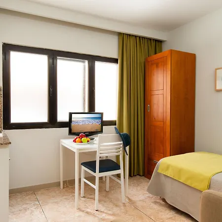 Aparthotel Bajamar 2*